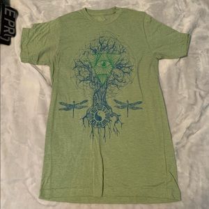 Earthbound graphic tee size S